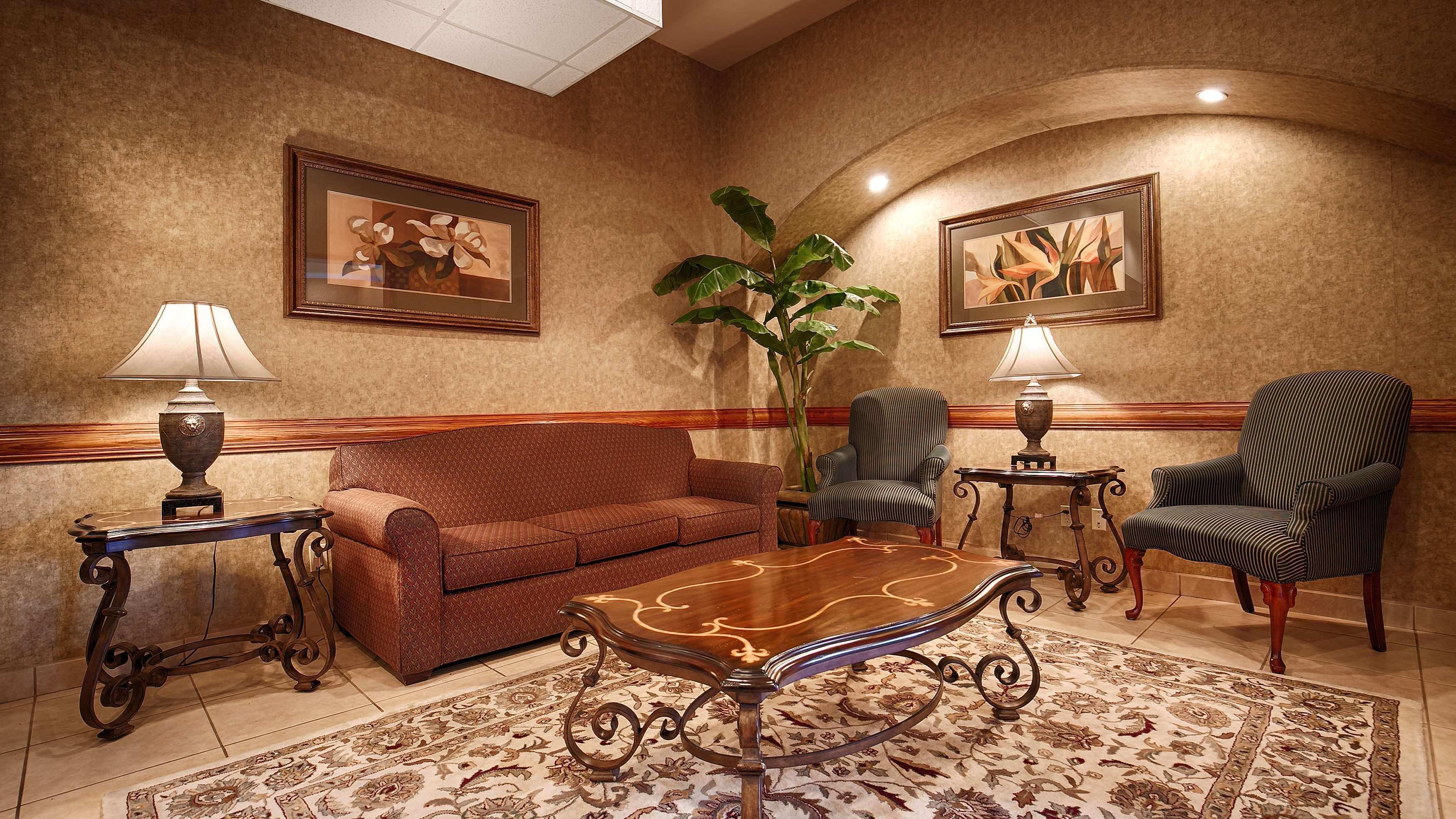 Best Western Casa Villa Suites Harlingen Exterior photo